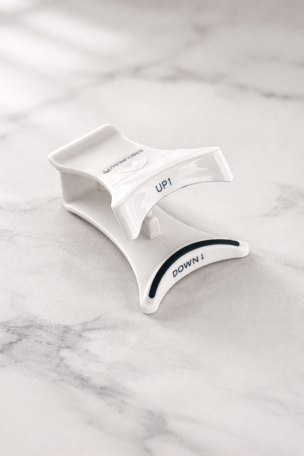 Pince à cils magnétiques